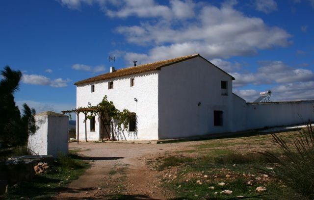 Agricultura impulsa la rehabilitación del alojamiento rural Casa Máxima de Yecla para promover el turismo y generar empleo