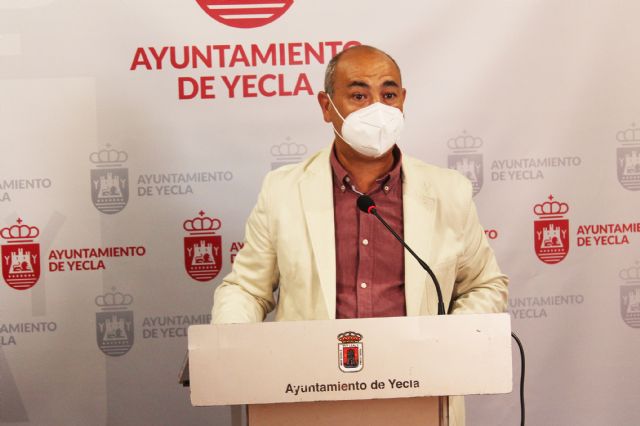 El ayuntamiento de Yecla solicita a la corporación municipal de Montealegre del Castillo la paralización temporal de licencias para frenar el proyecto de macrogranjas porcinas junto al Monte Arabí