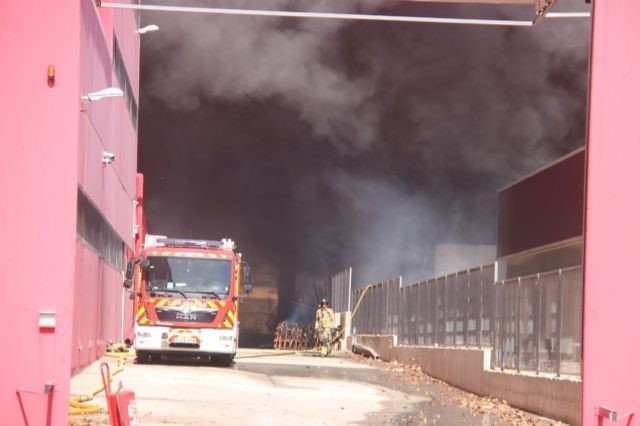 AREMA aborda de forma prioritaria la vulnerabilidad de las zonas industriales tras los recientes incendios en Yecla