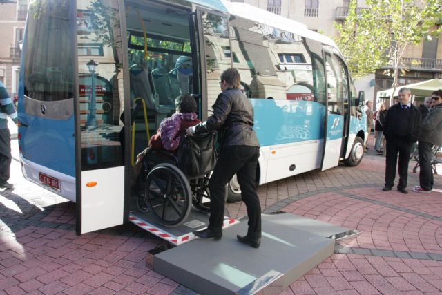 Discapacitados y jubilados podrán utilizar el autobús urbano de forma gratuita
