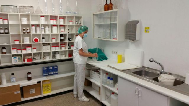 La Consejería de Salud destina 150.000 euros para obras de mejora en el servicio de farmacia del hospital de Yecla