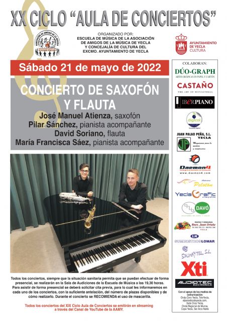 José Manuel Atienza, saxofón y Pilar Sánchez, pianista acompañante