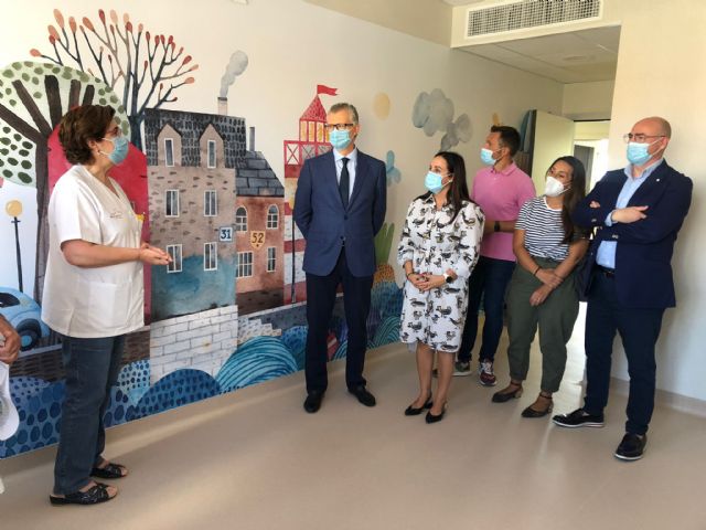 La nueva unidad de Maternidad del hospital de Yecla favorecerá el contacto piel con piel de los recién nacidos